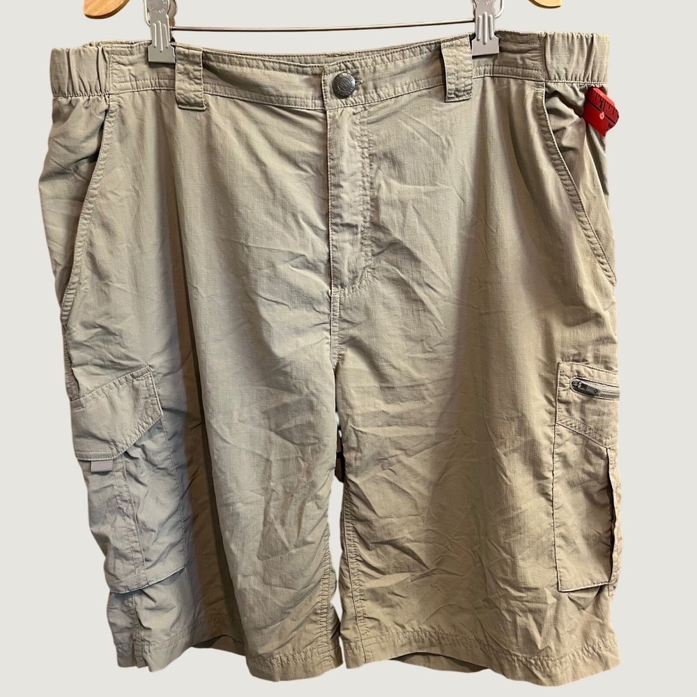 Columbia Cargo Shorts Mens 38 Khaki Tan Omni-Shade Ripstop Hiking Utility